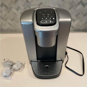 Keurig K-elite Single Serve Coffee Maker - hot and iced coffee